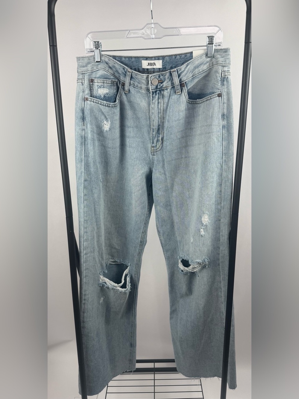 JBD Just Black Denim Distressed Relaxed Straight Leg Jeans Raw Hem Light NWT 31 - Picture 2 of 6